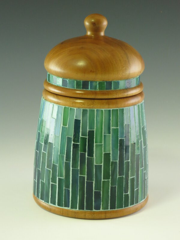 Tiffany-styled Glass Mosaic with Cherry Lid (C1008)